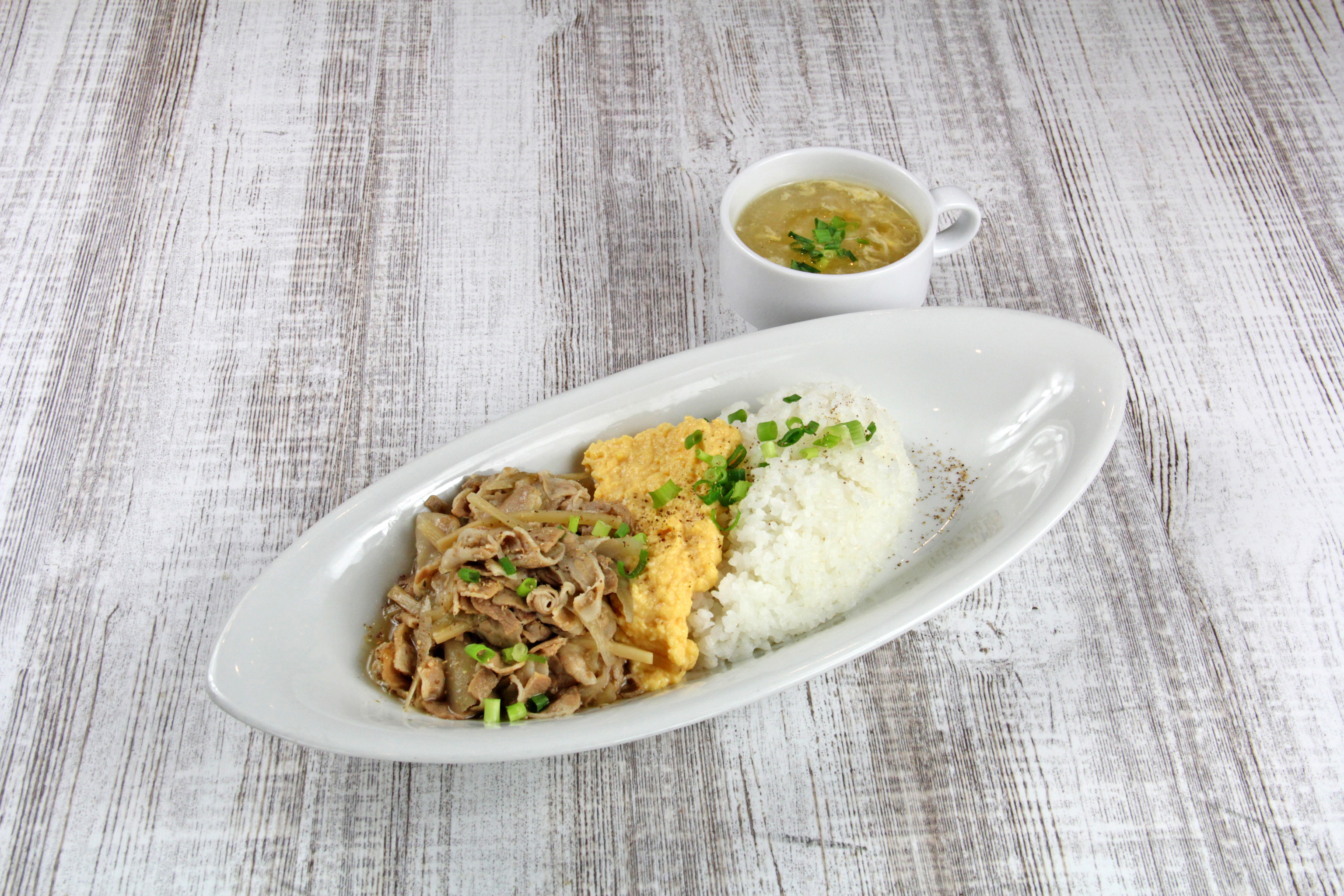 特製豚丼　スープ付き